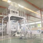 Unha máquina automática de envasado de deterxente en po de 1-3,5 kg lista para a entrega.